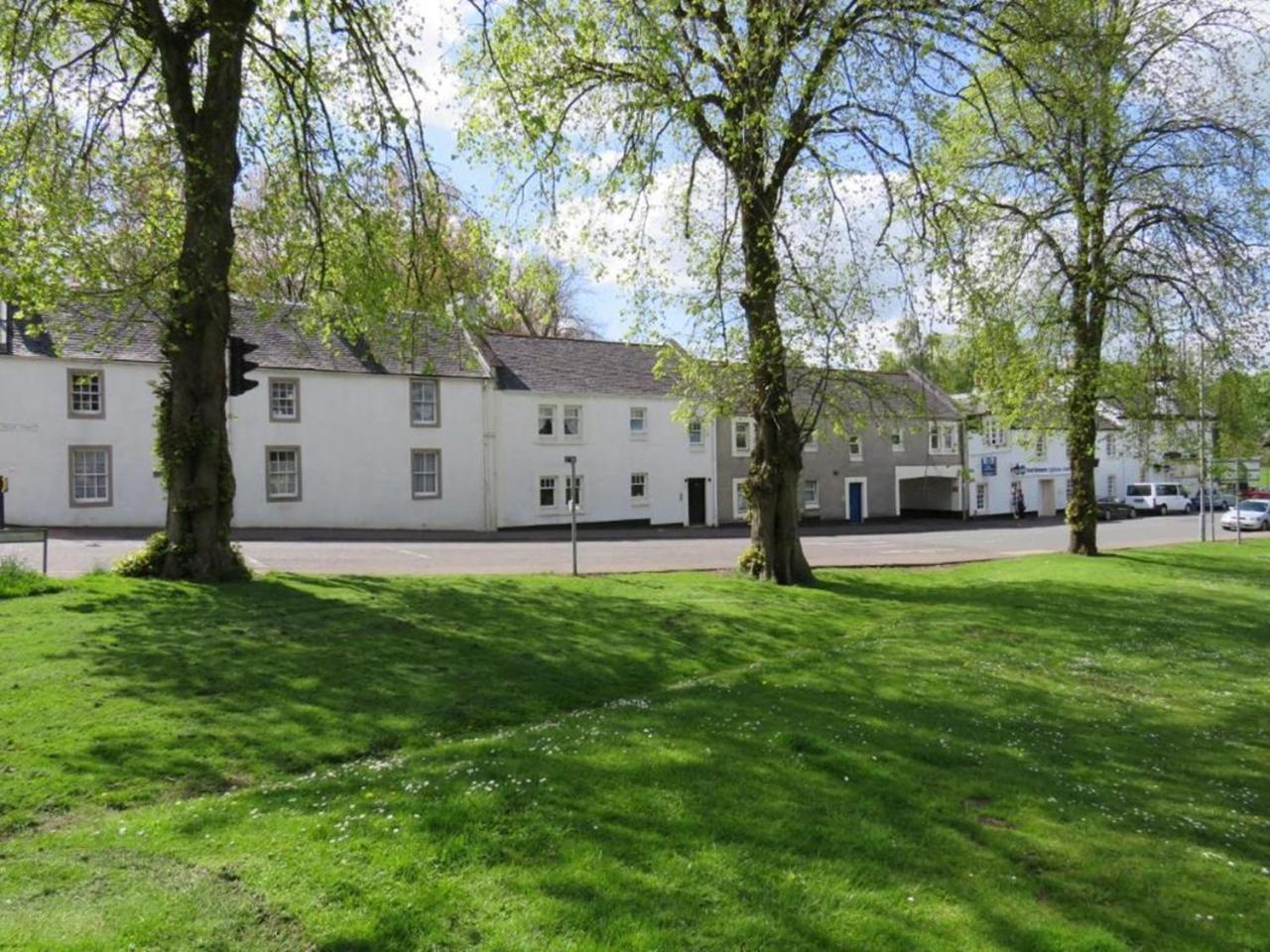 Ferienwohnung Fifty Five On Gilmour Street Eaglesham Exterior foto